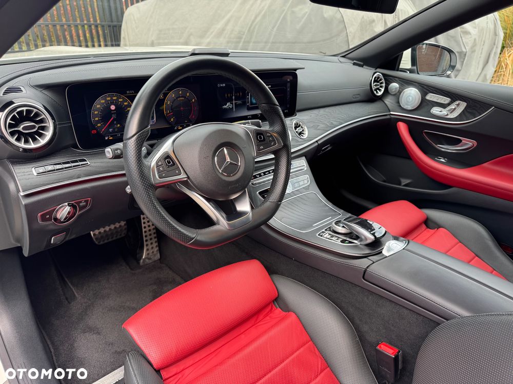 Mercedes-Benz Klasa E 400 4-Matic 9G-TRONIC - 12