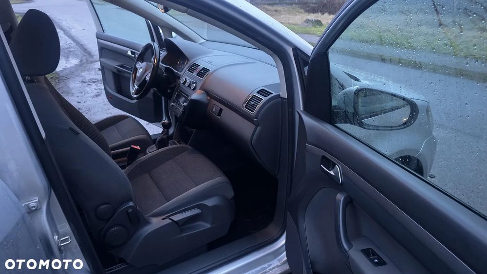 Volkswagen Touran 1.6 TDI DPF Comfortline - 21