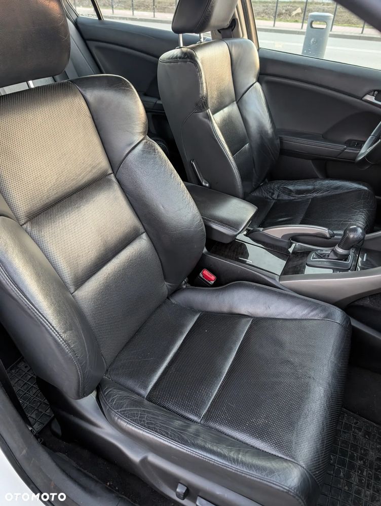 Honda Accord 2.4 Executive - 12