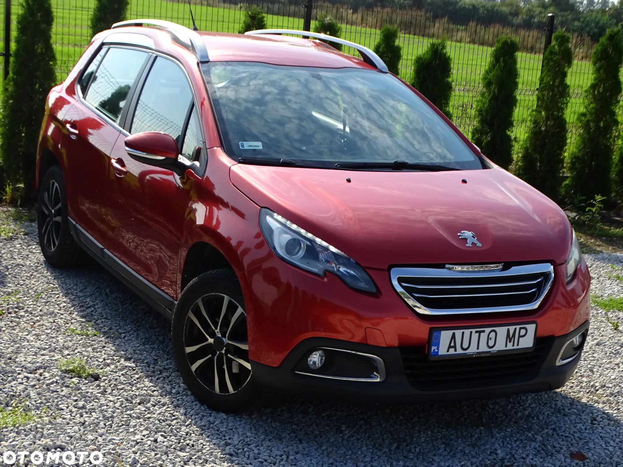 Peugeot 2008 1.2 Pure Tech Allure S&S - 2