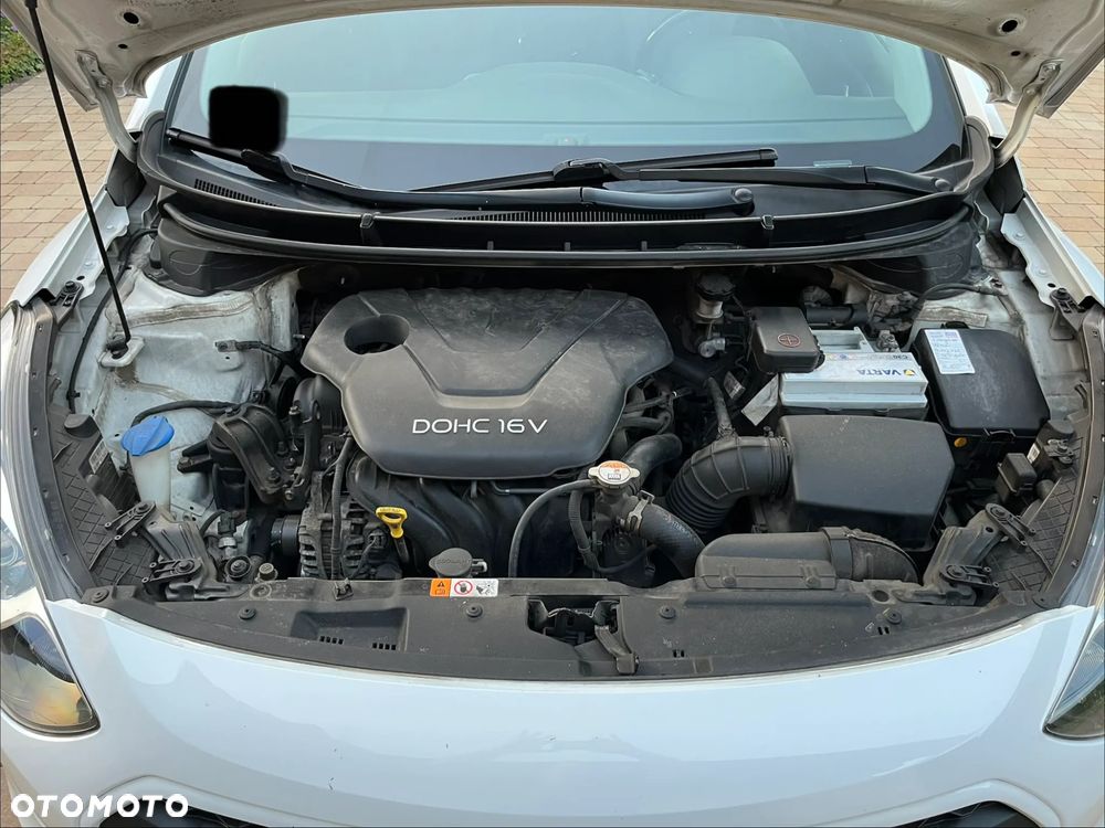 Hyundai i30 1.6 Premium - 27