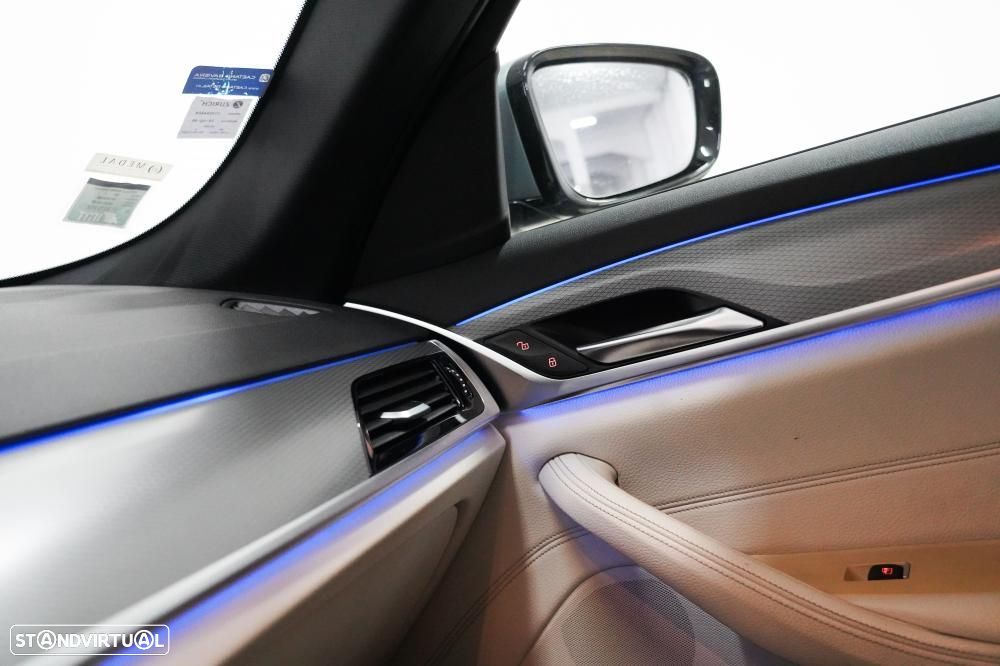 BMW 530 e iPerformance Pack M — fotografia 15