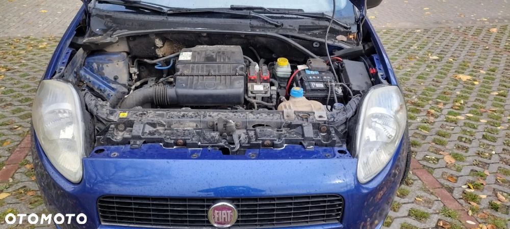 Fiat Grande Punto - 11