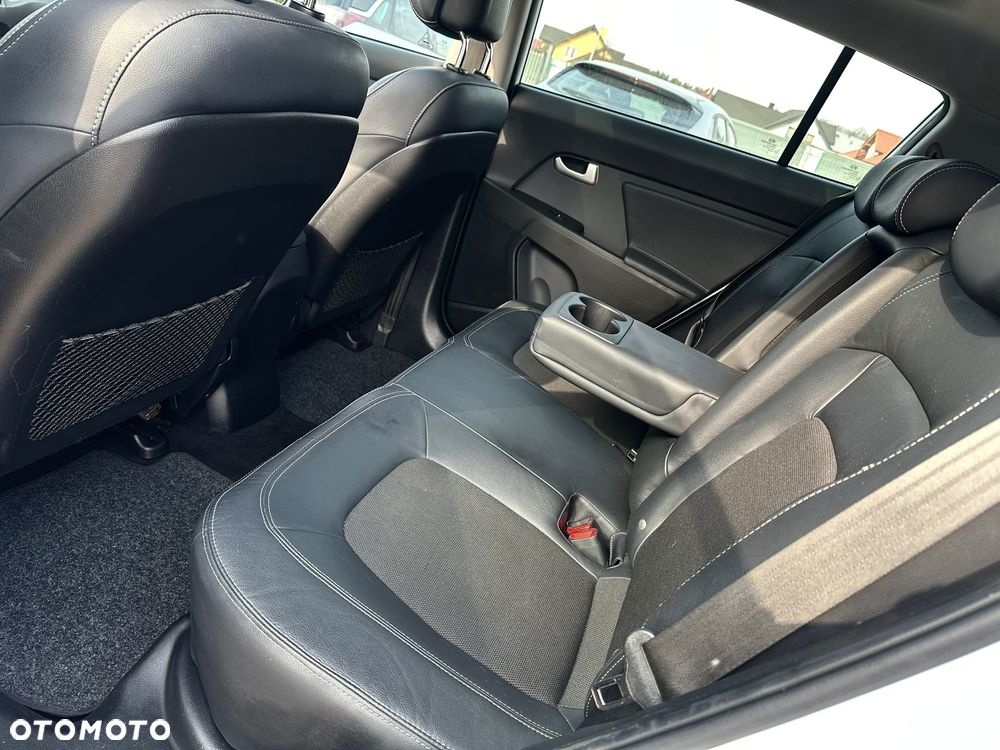 Kia Sportage 1.6 GDI 2WD ISG Dream-Team Edition - 14