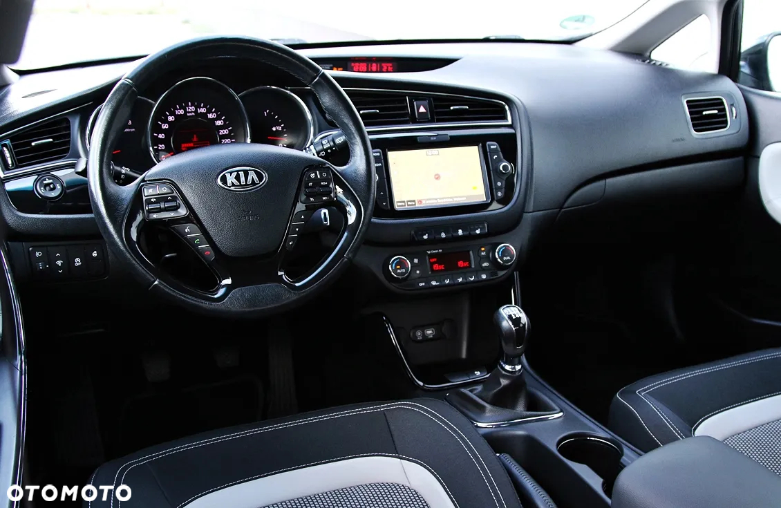 Kia Ceed 1.4 L Business Line - 23