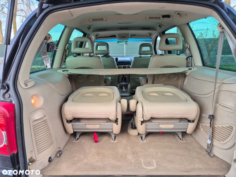 Volkswagen Sharan 1.9 TDI Automatik Highline - 32