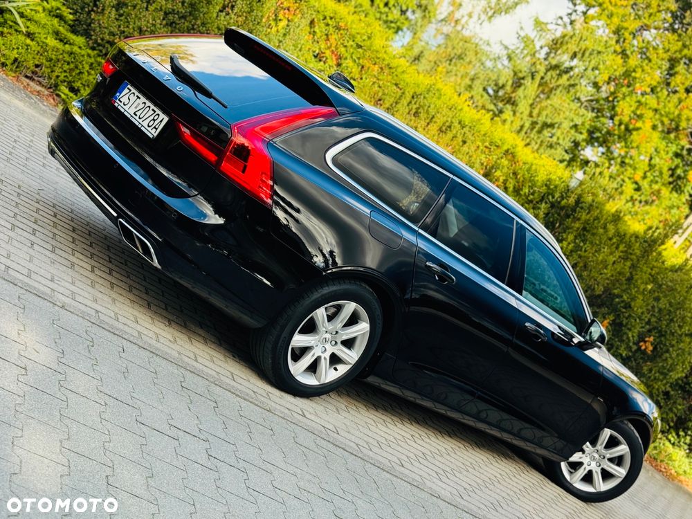 Volvo V90 D3 Geartronic Momentum Pro - 29