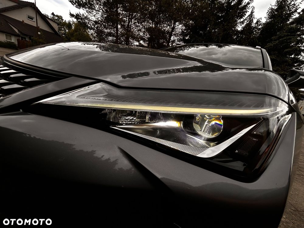 Lexus UX 250h (E-FOUR) Executive Line - 35