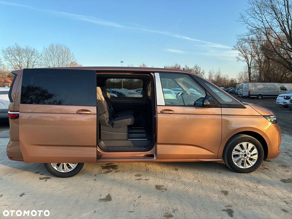 Volkswagen Multivan - 9