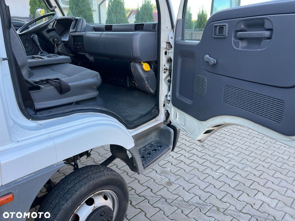 Nissan CABSTAR - 30