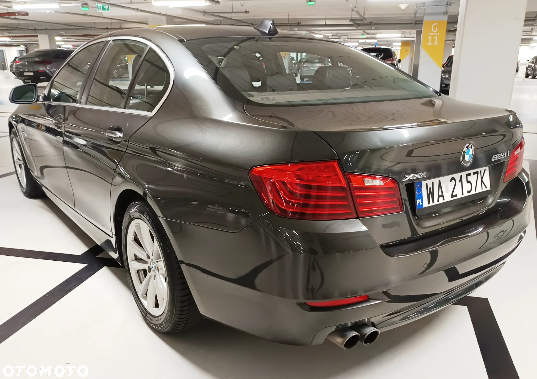 BMW Seria 5 528i xDrive - 9