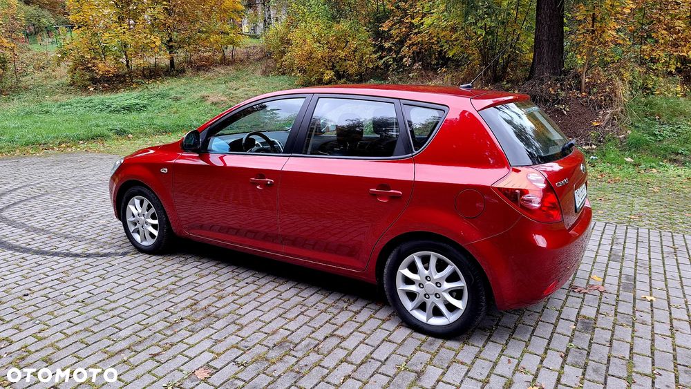Kia Ceed Cee'd 2.0 Optimum + - 12
