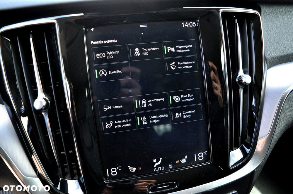 Volvo V60 D3 Geartronic Momentum Pro - 33