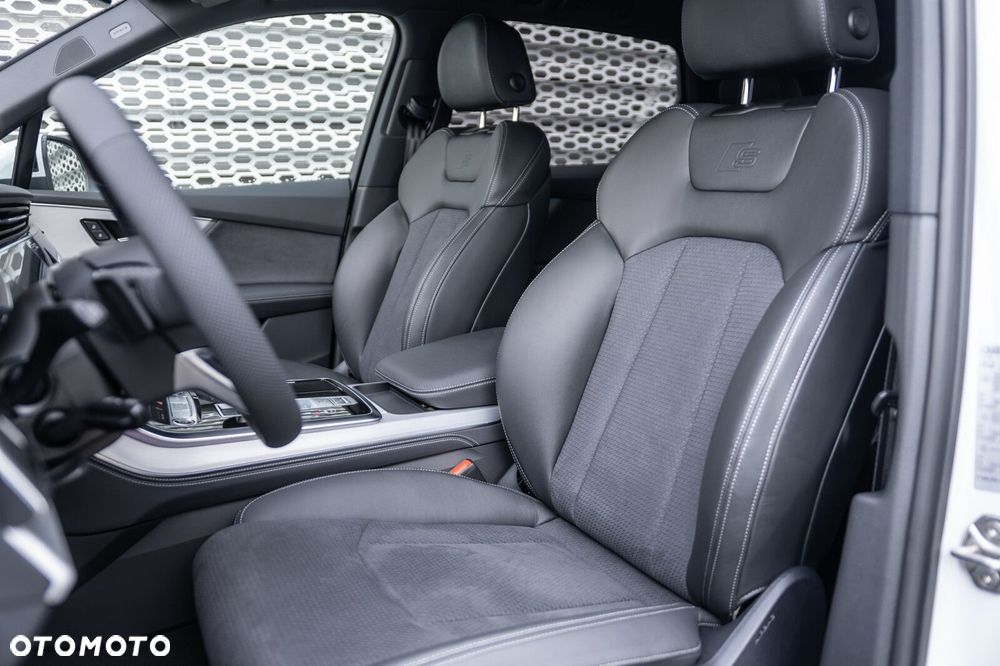 Audi Q7 - 10