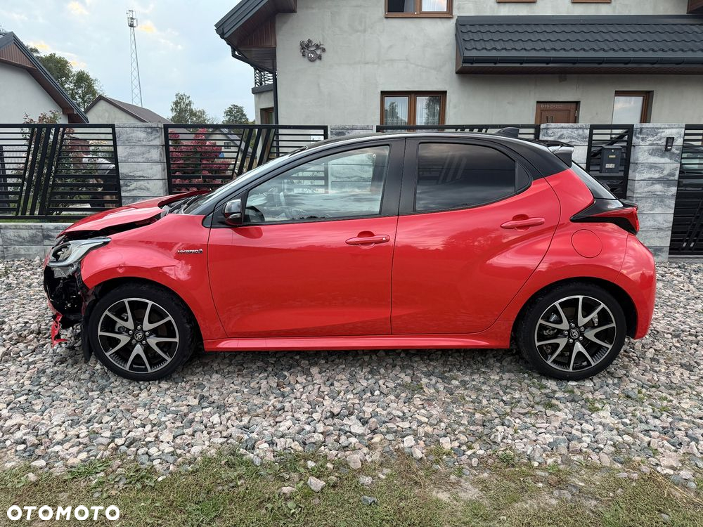 Toyota Yaris Hybrid 100 Premium - 6