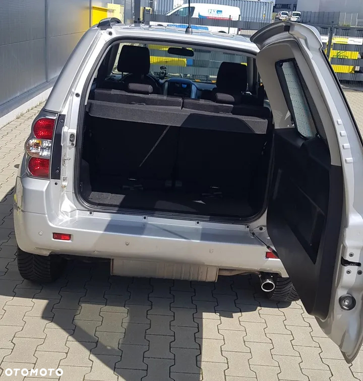 Suzuki Grand Vitara - 28