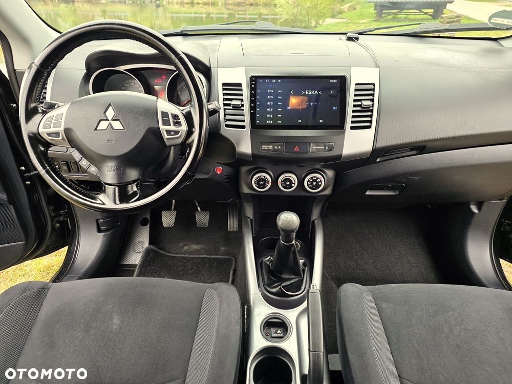 Mitsubishi Outlander 2.4 Intense - 6