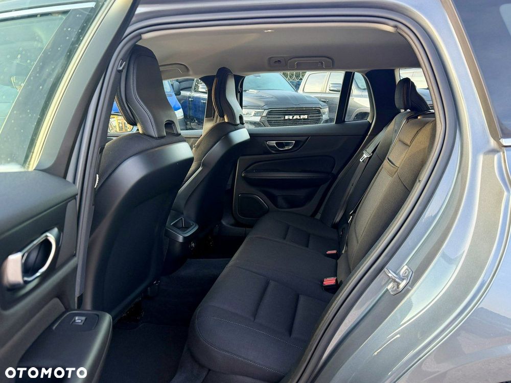 Volvo V60 D4 Geartronic Momentum Pro - 10