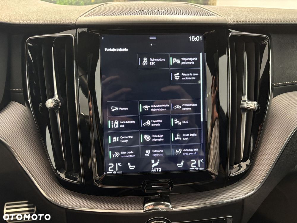 Volvo XC 60 - 22