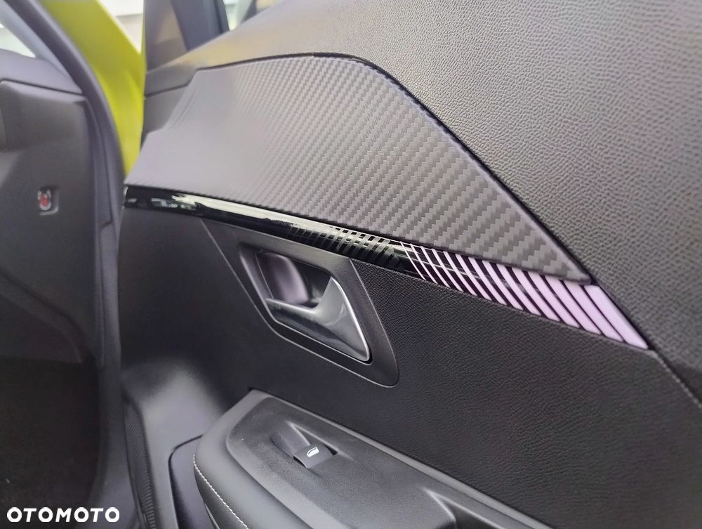 Peugeot 208 Allure - 17