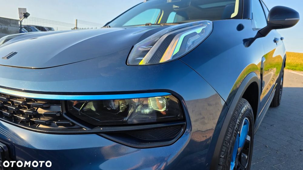 Lynk & Co 01 - 8