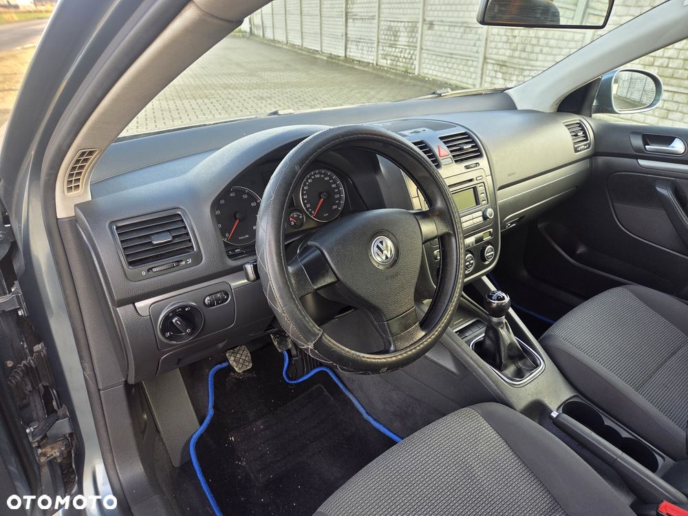 Volkswagen Jetta 1.6 Trendline - 11