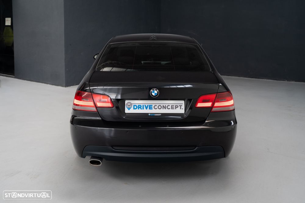 BMW 320 d Coupe - 16