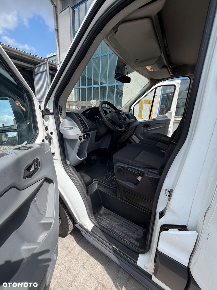 Ford Transit - 11
