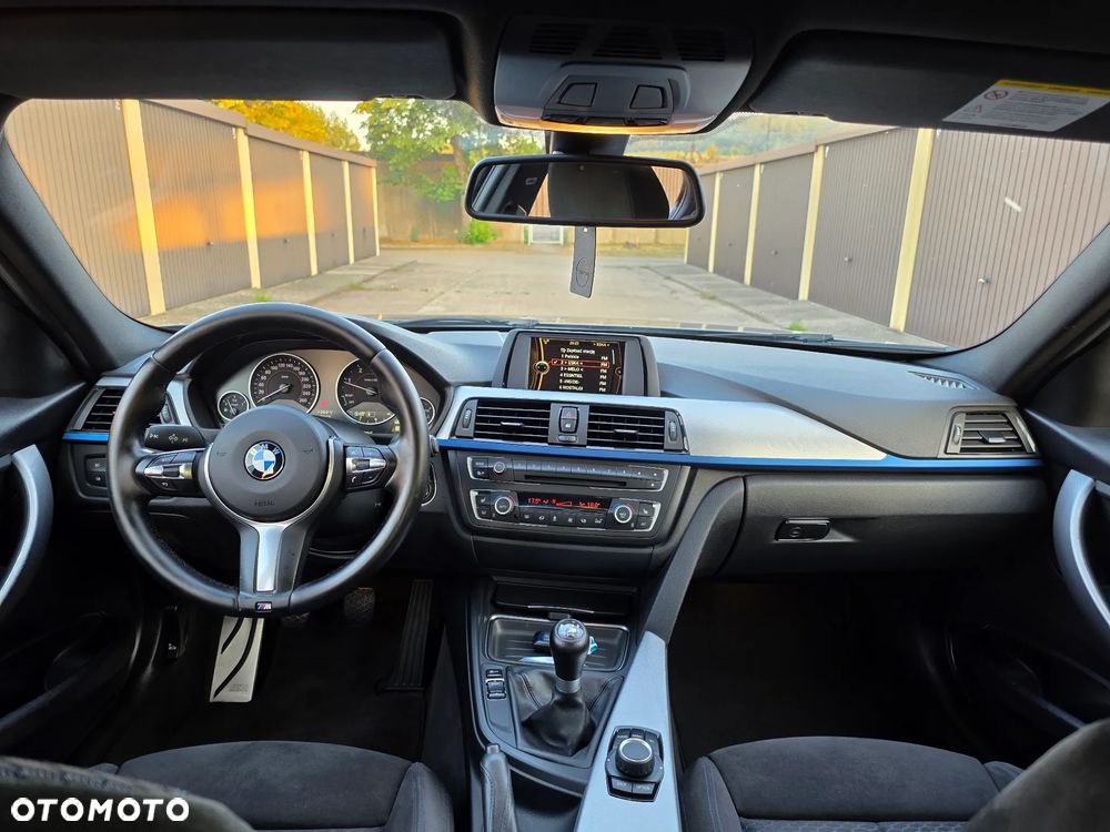 BMW Seria 3 318d DPF Edition Sport - 9