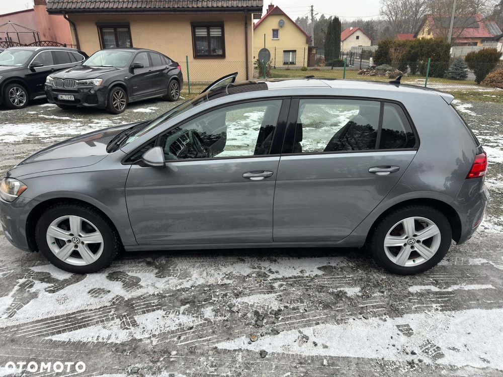 Volkswagen Golf - 16