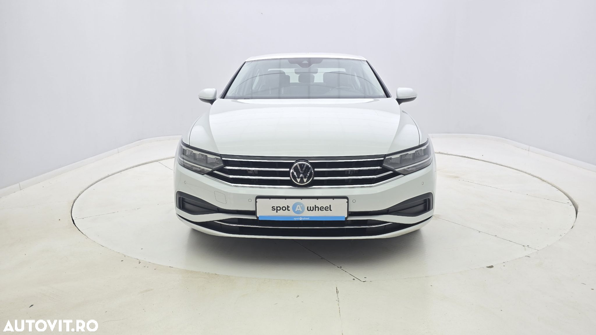 Volkswagen Passat 2.0 TDI DSG Comfortline - 2