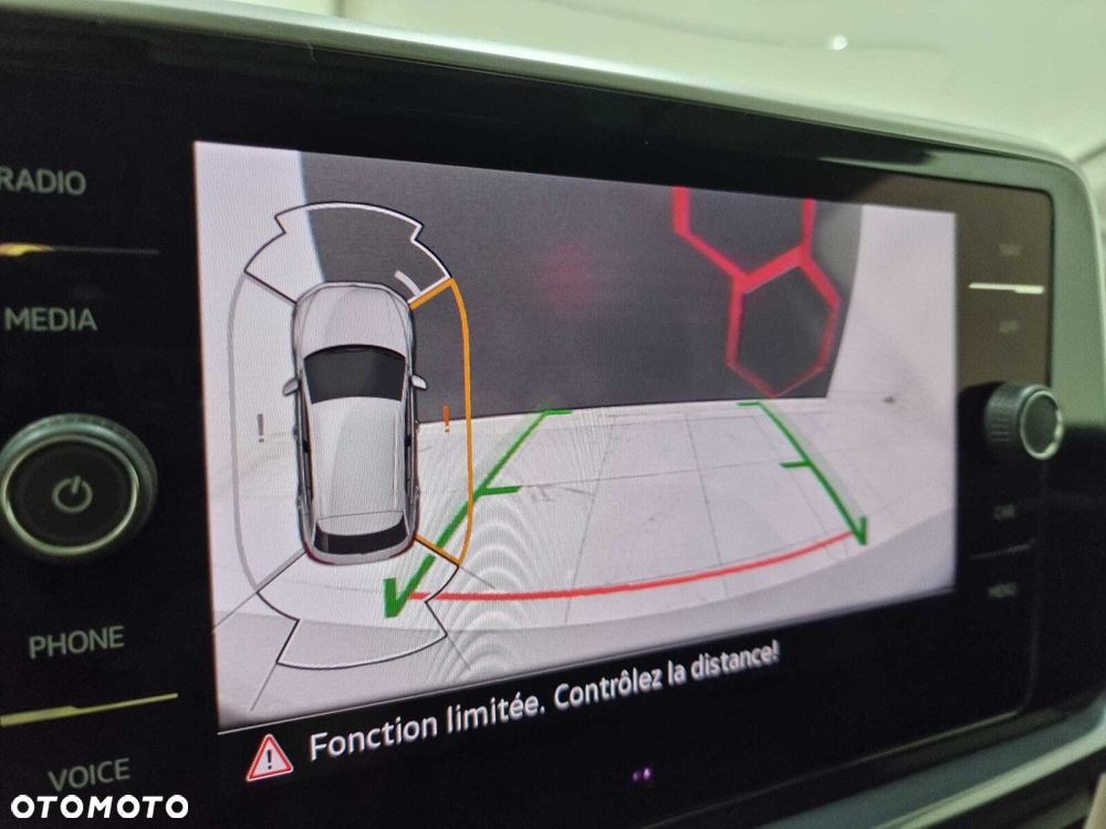 Volkswagen T-Roc - 27