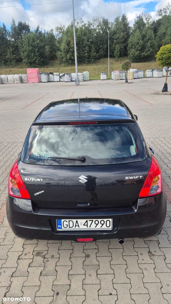 Suzuki Swift - 3