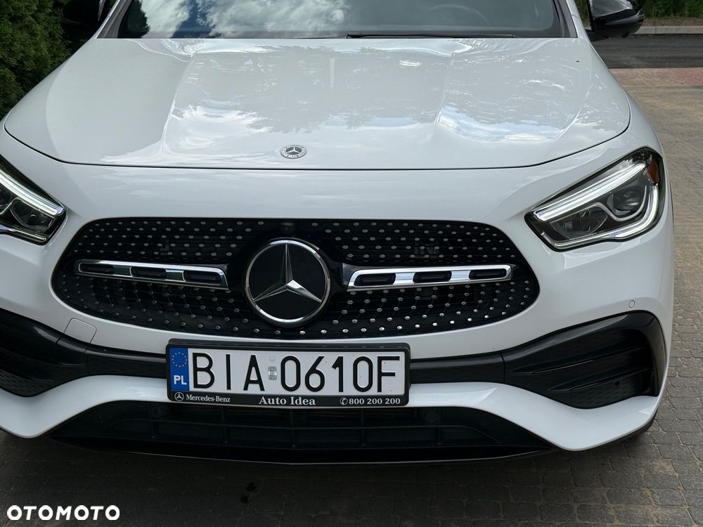 Mercedes-Benz GLA - 4