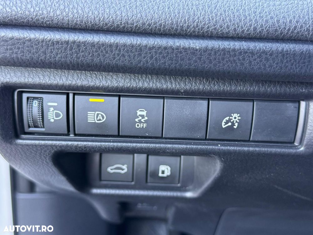 Toyota Camry 2.5 Exclusive - 19