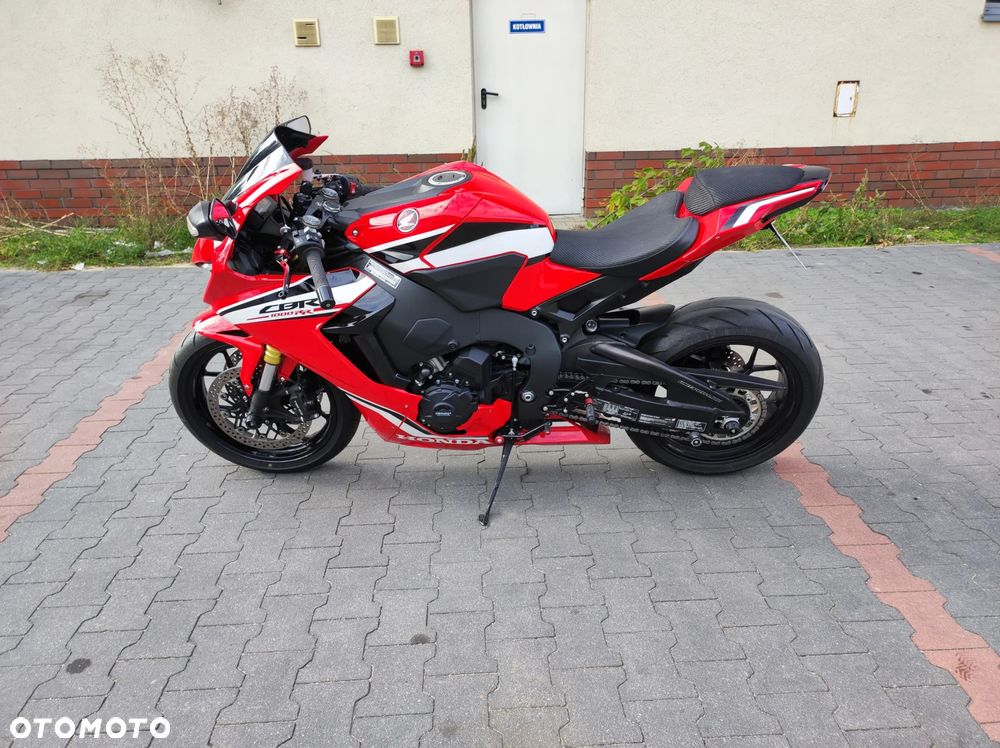 Honda CBR - 3