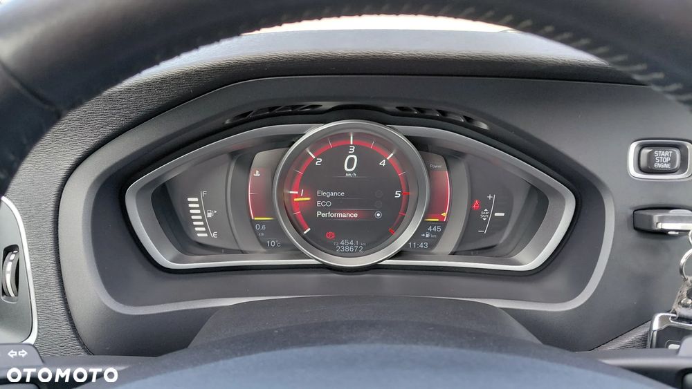 Volvo V40 D2 Momentum - 12