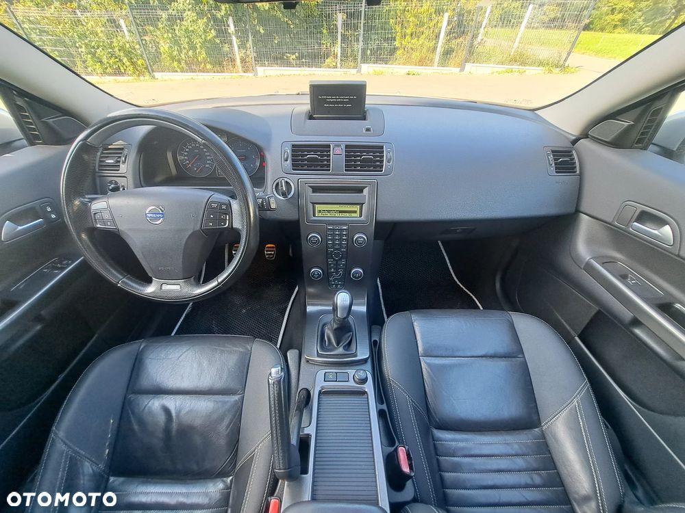 Volvo C30 D2 R-Design - 29