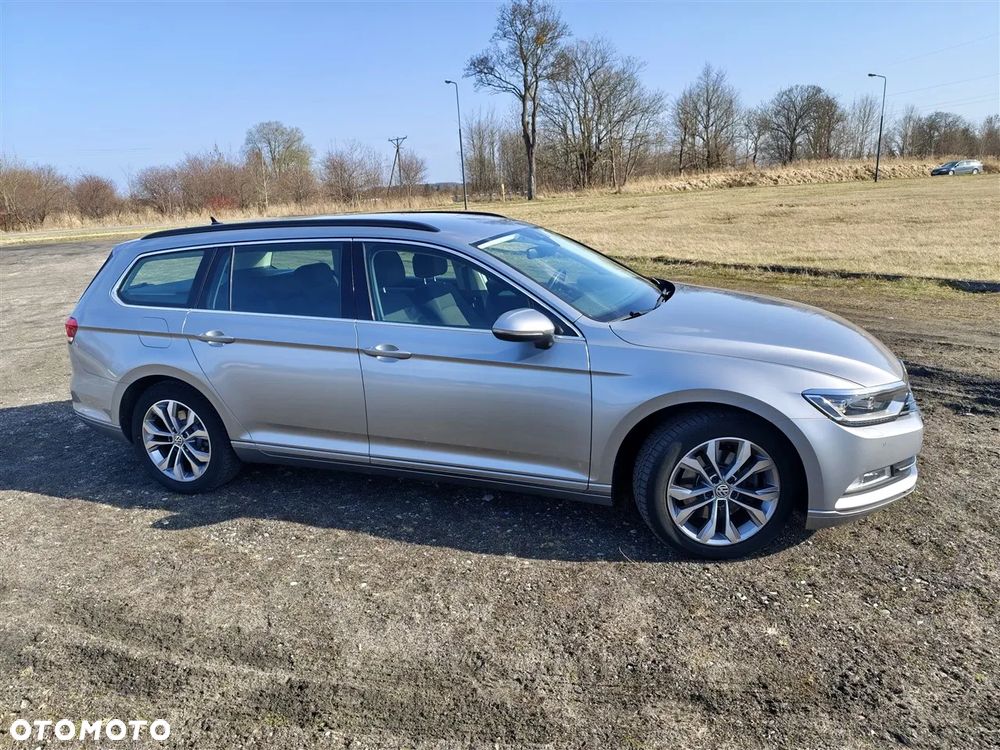 Volkswagen Passat - 15