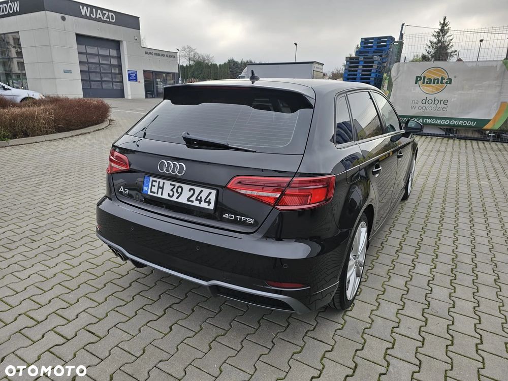 Audi A3 Sportback - 12