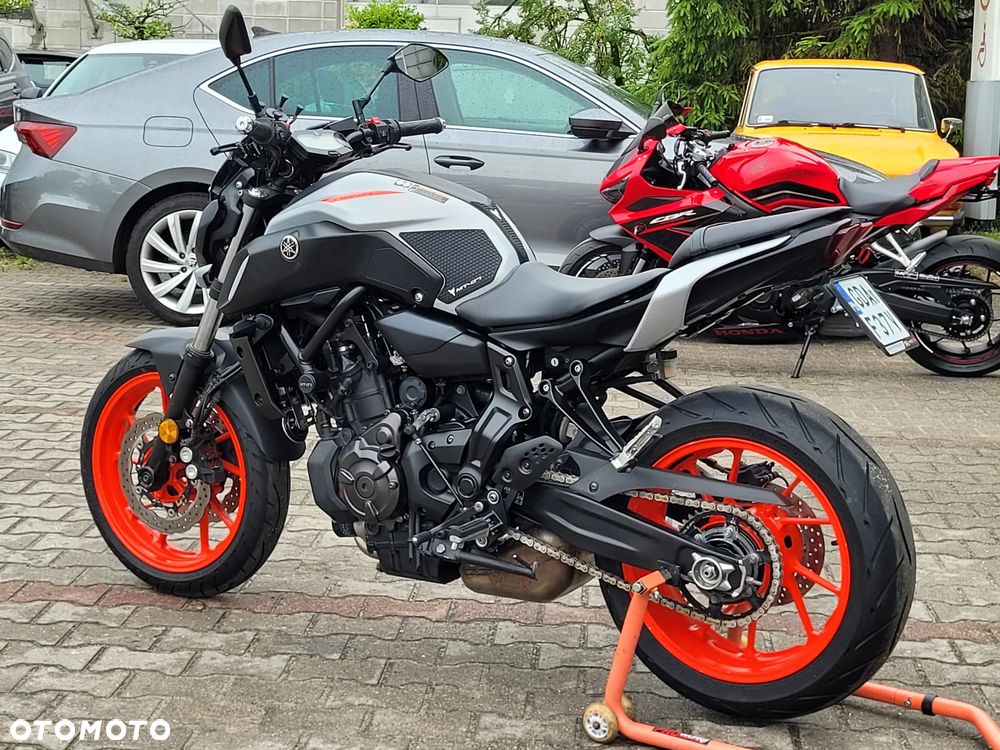 Yamaha MT - 6