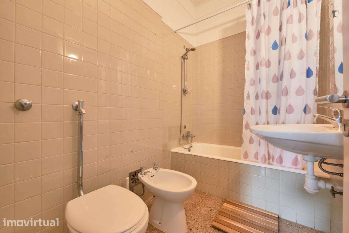 Quarto - localizado em Lisbon - Grande imagem: 2/45