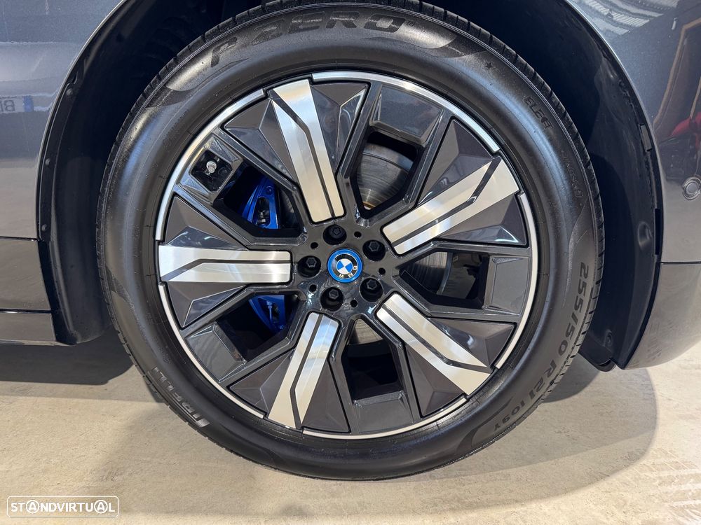 BMW iX xDrive 40 Pack Desportivo - 57