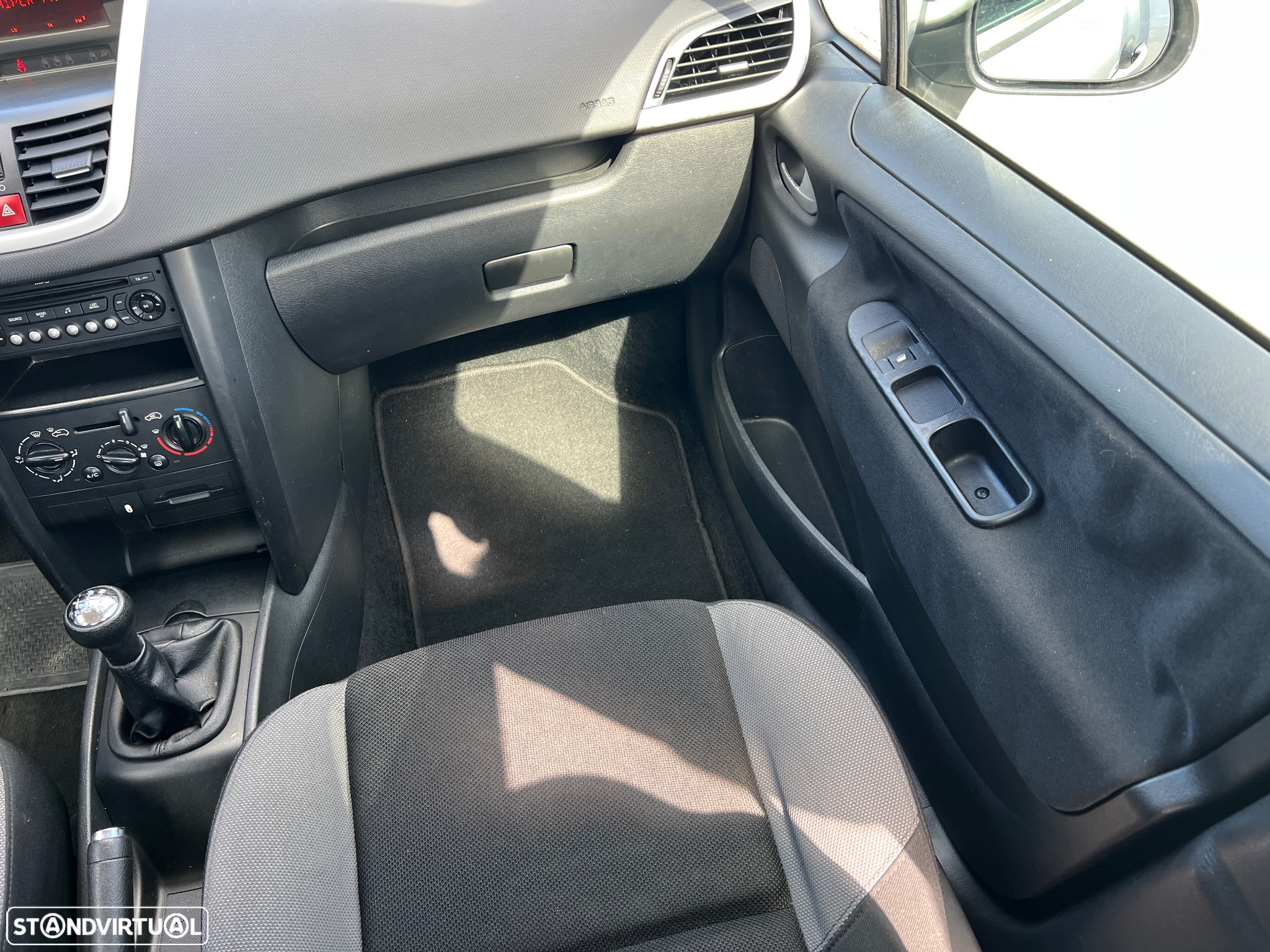 Peugeot 207 1.4 16V Open - 35