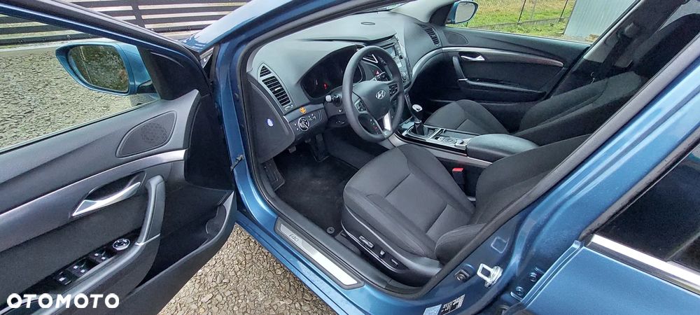 Hyundai i40 2.0 Premium - 14