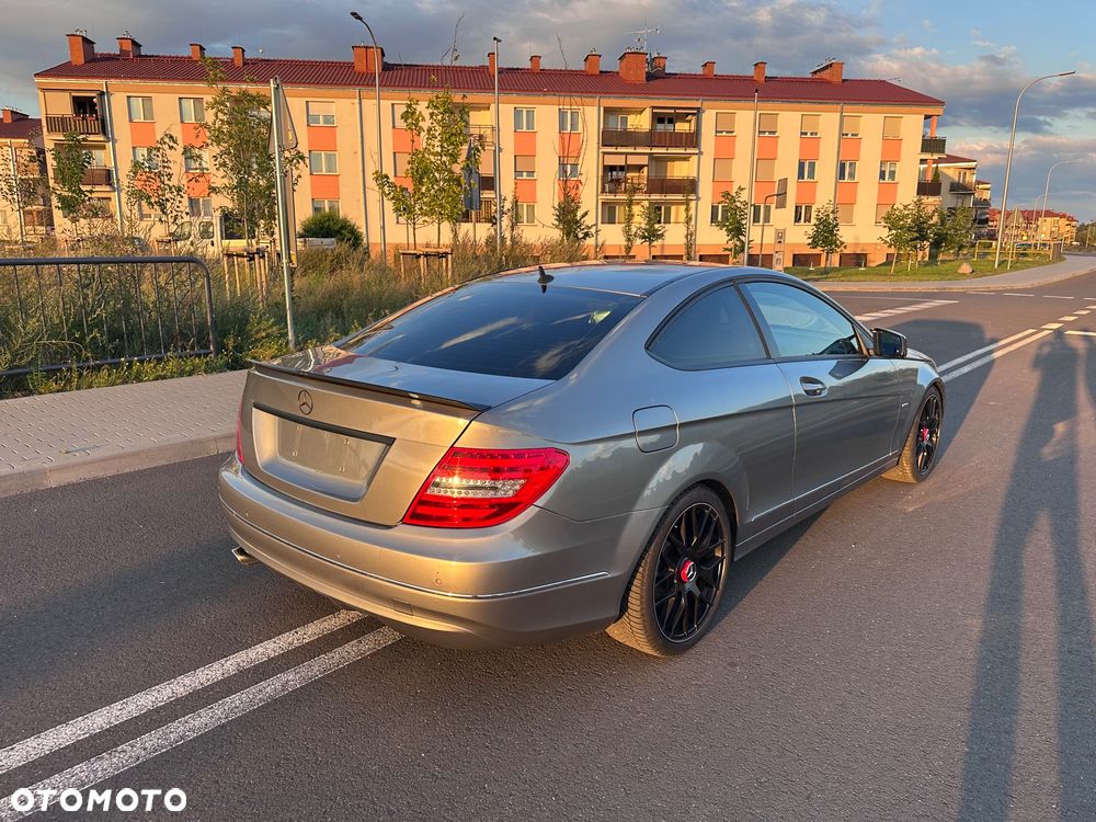 Mercedes-Benz Klasa C 220 CDI DPF Automatik Avantgarde - 4
