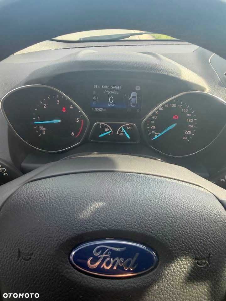 Ford Kuga - 6