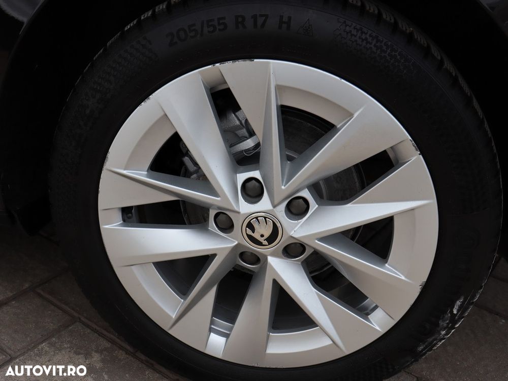 Skoda Octavia 2.0 TDI DSG Style - 9