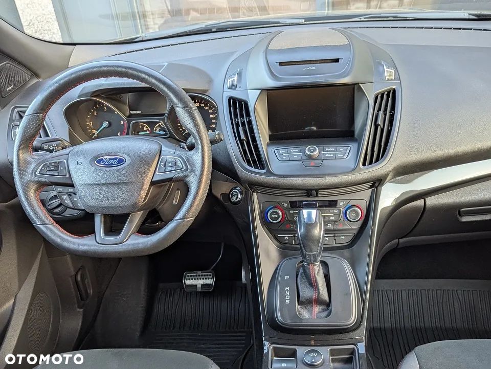 Ford Kuga 2.0 TDCi 4x4 ST-Line - 19