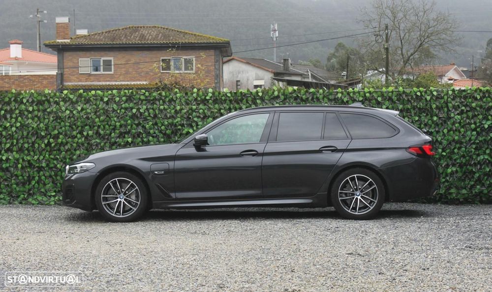 BMW 530 e Pack Desportivo M - 5